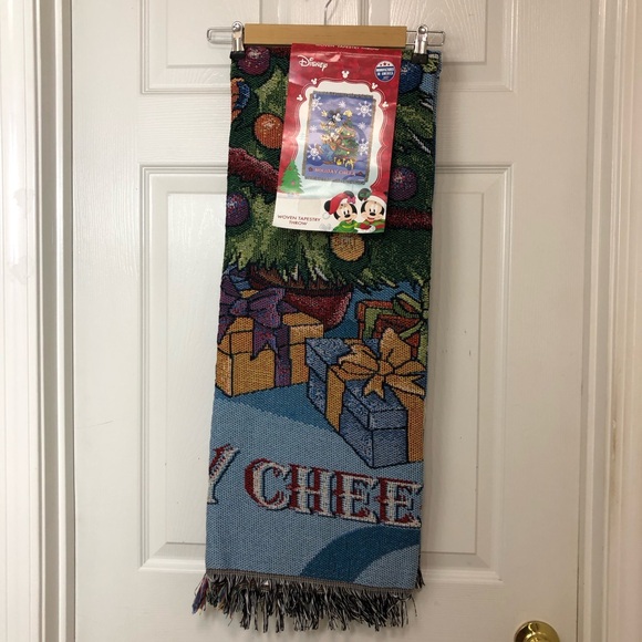 Disney Mickey Mouse Made USA Holiday Cheer Woven Tapestry Throw 48x60 Inch - Picture 4 of 8